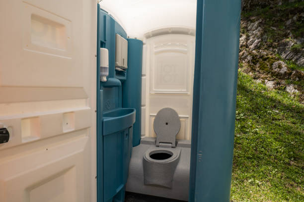 Affordable portable toilet rental in Lightstreet, PA